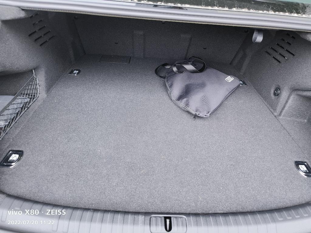 奥迪