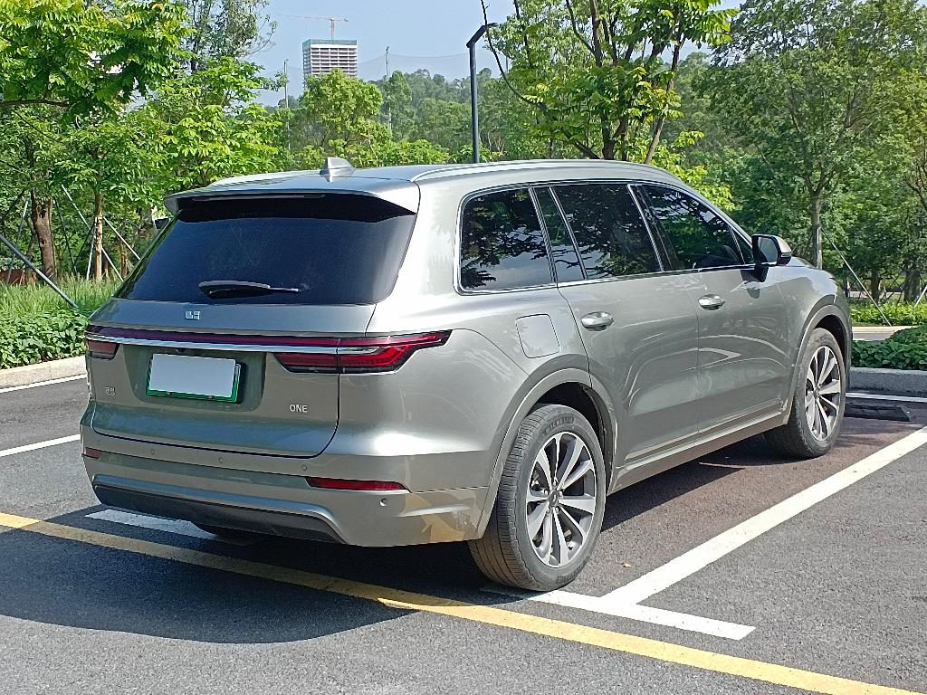 理想汽车