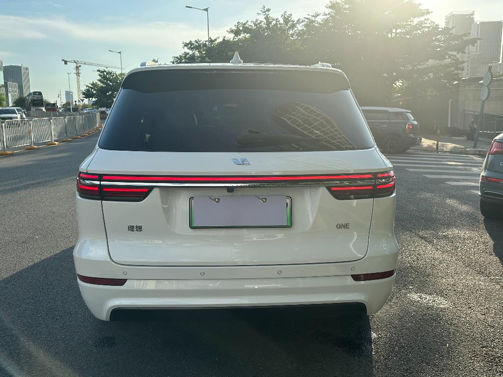 理想汽车