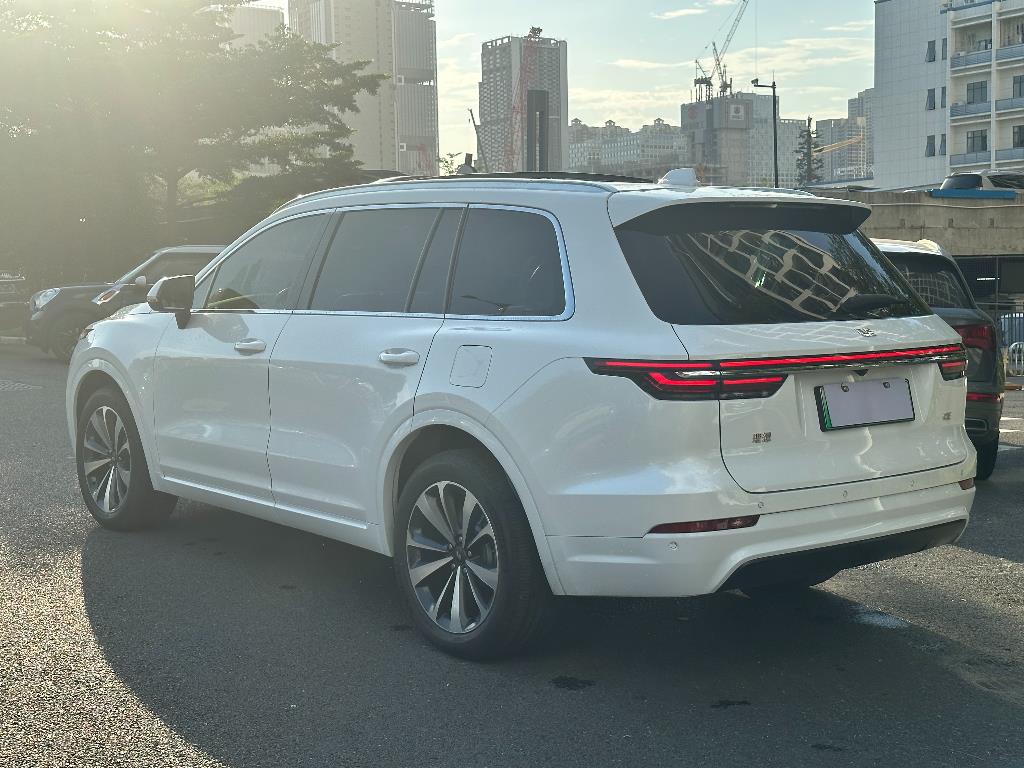 理想汽车