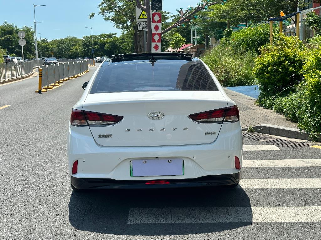 现代