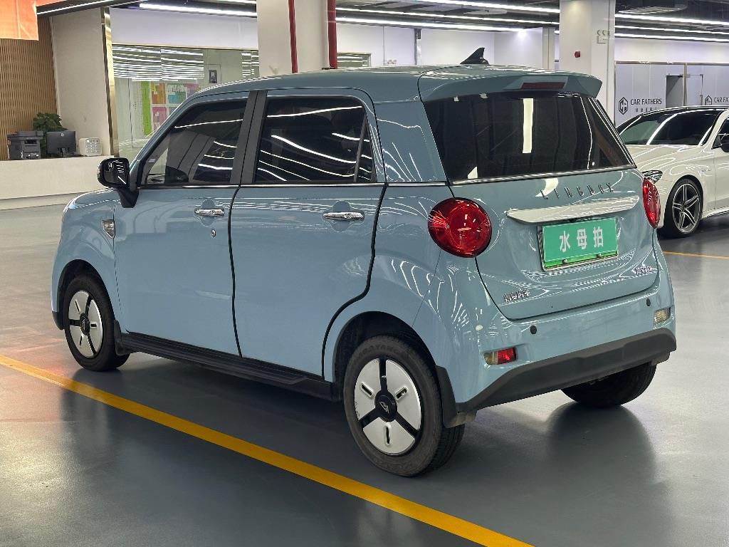 凌宝汽车