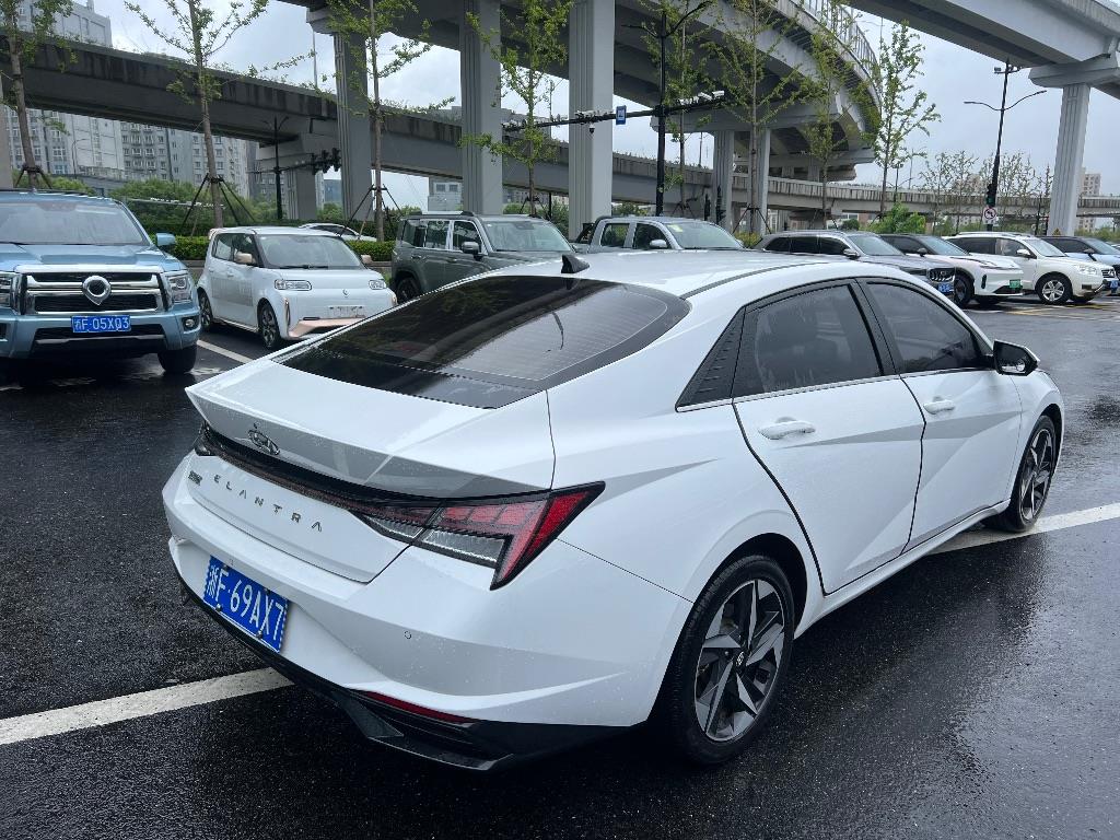 现代