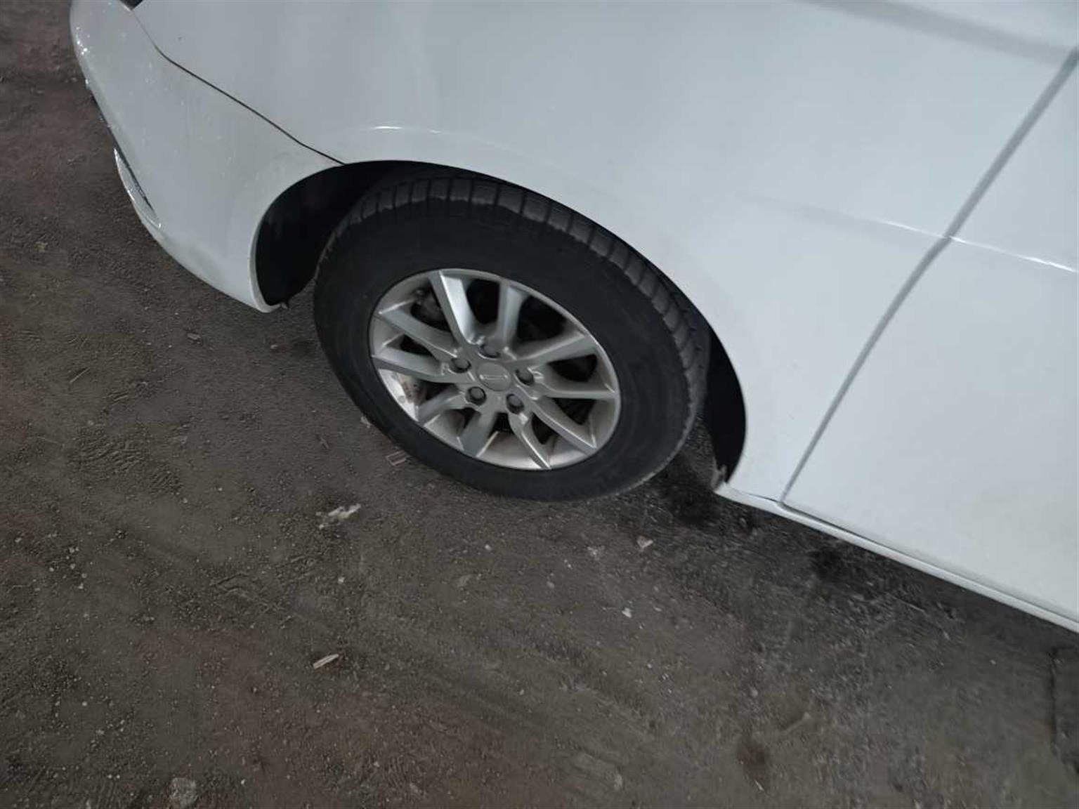 吉利汽车
