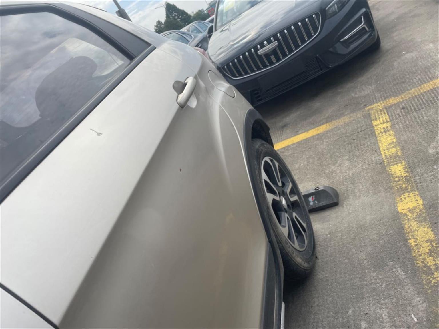 吉利汽车