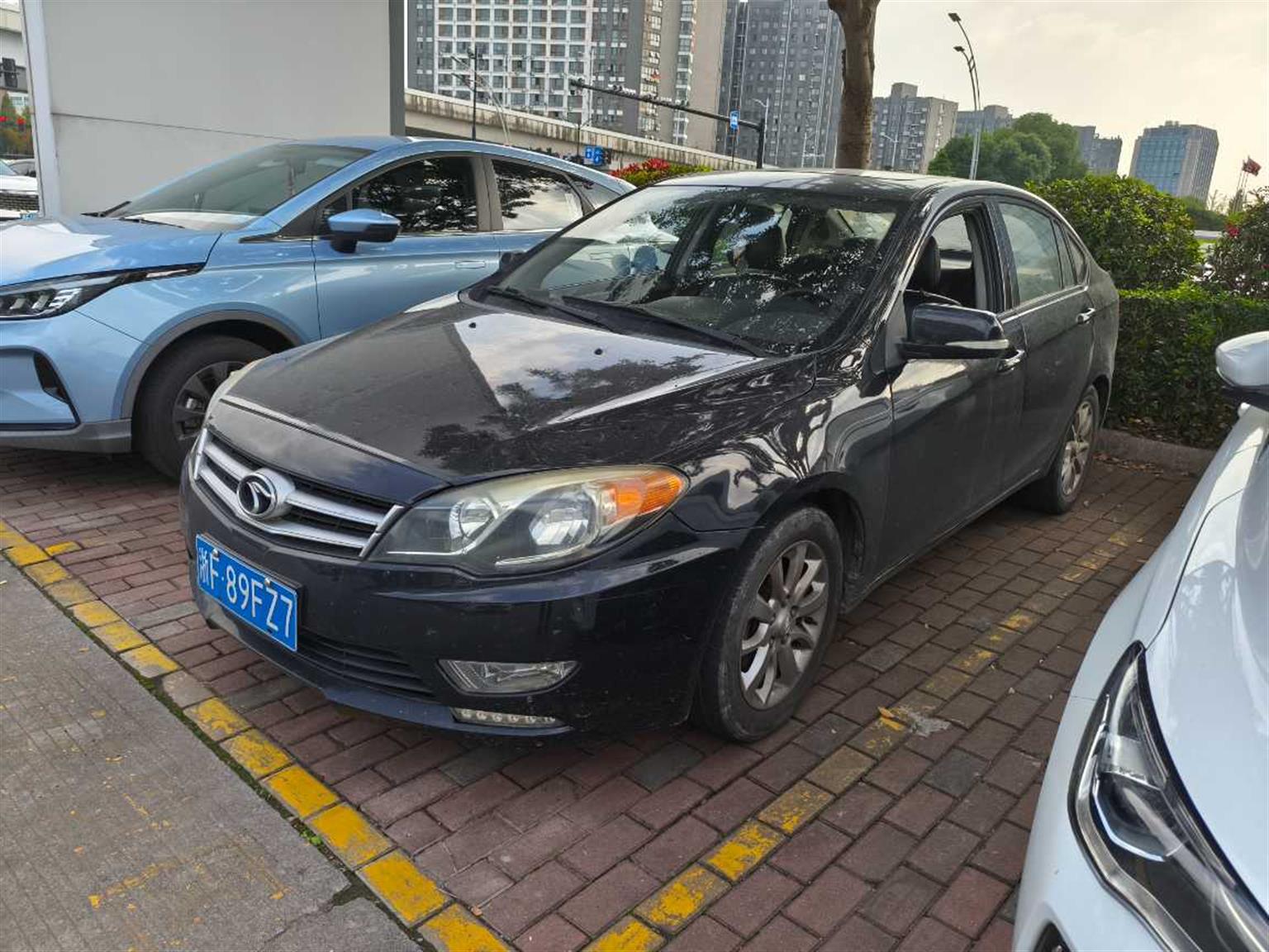 东南