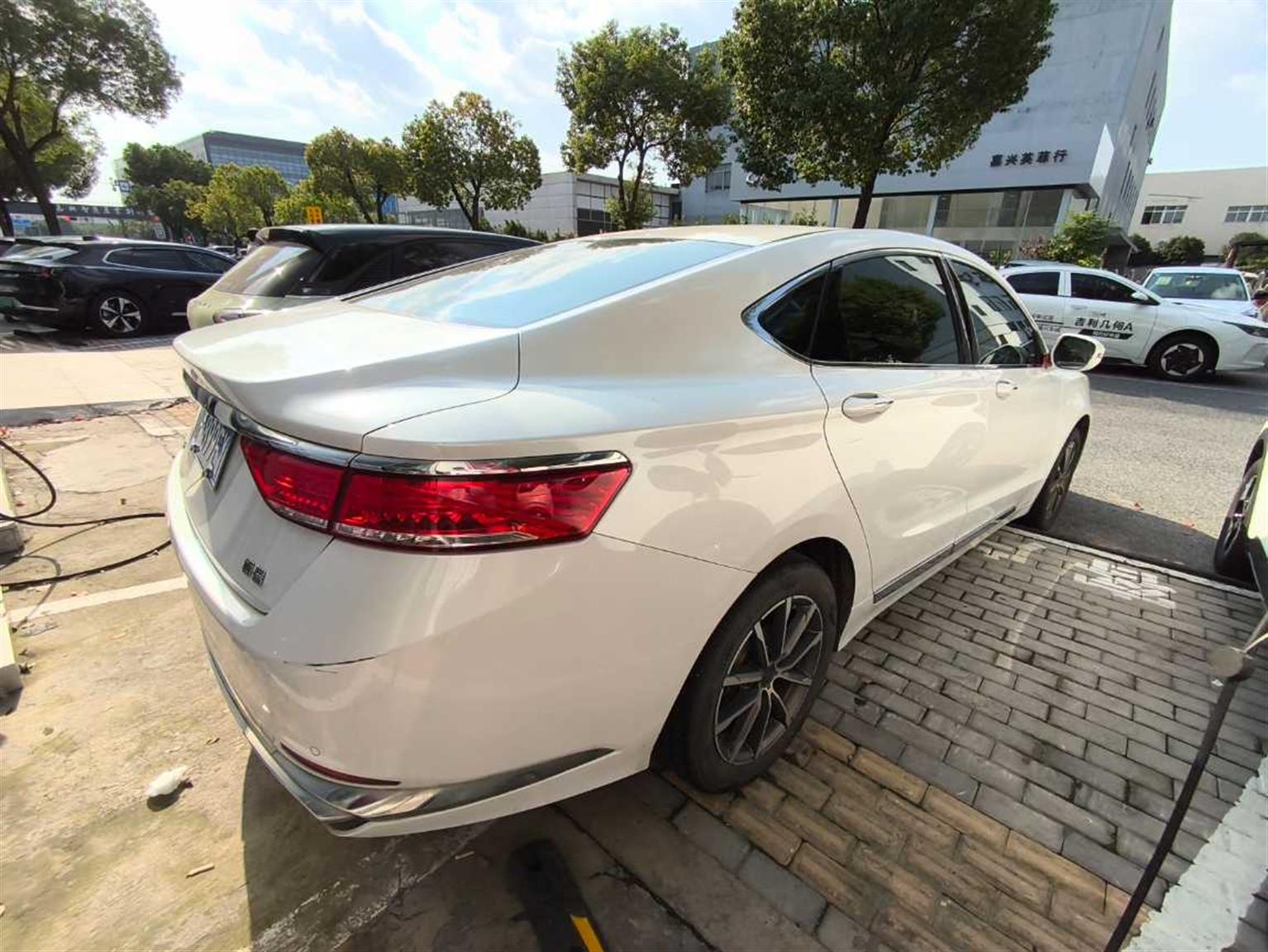 吉利汽车